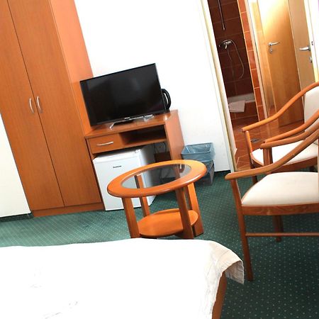 Broadway City Guesthouse Budapest Exterior photo