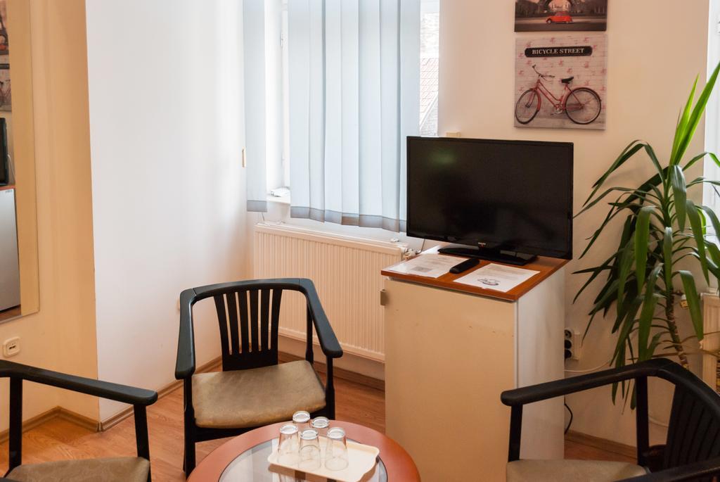 Broadway City Guesthouse Budapest Exterior photo